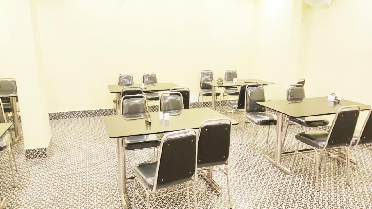 Shree Ganesh Hotel Puri Eksteriør bilde