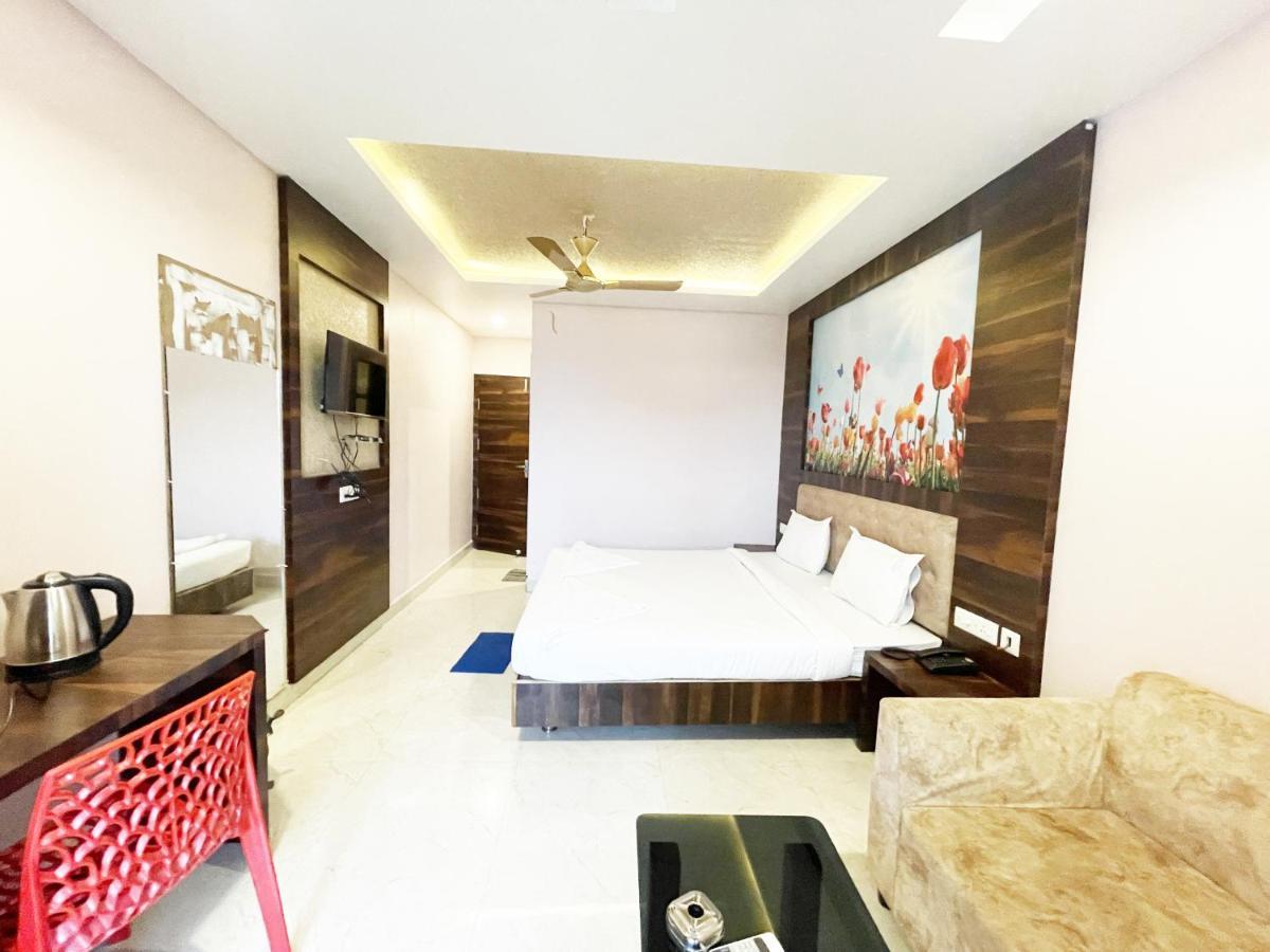 Shree Ganesh Hotel Puri Eksteriør bilde