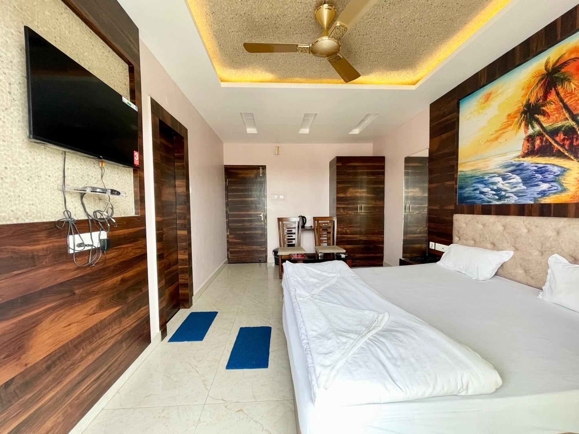 Shree Ganesh Hotel Puri Eksteriør bilde