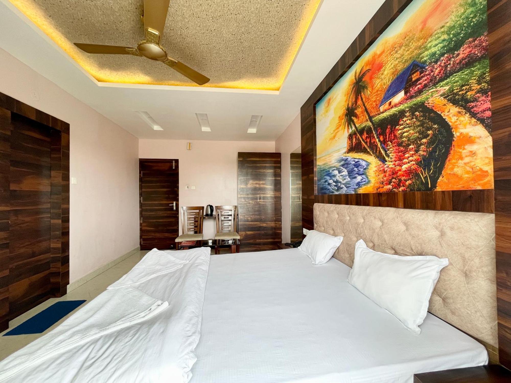 Shree Ganesh Hotel Puri Eksteriør bilde
